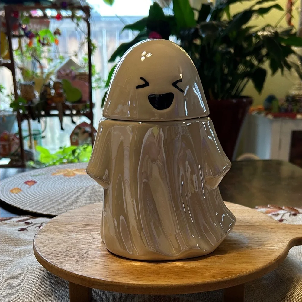 Smiling Ghost Mini Treat Jar NWT 19.6 Oz. Iridescent Finish 100% Earthenware